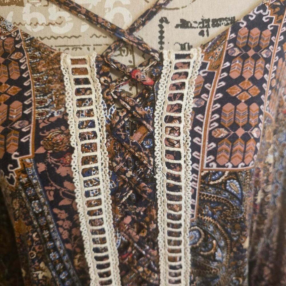 Artesia Boho Lace Panel Top XL – Bell Sleeve Statement Blouse - Picture 2 of 7
